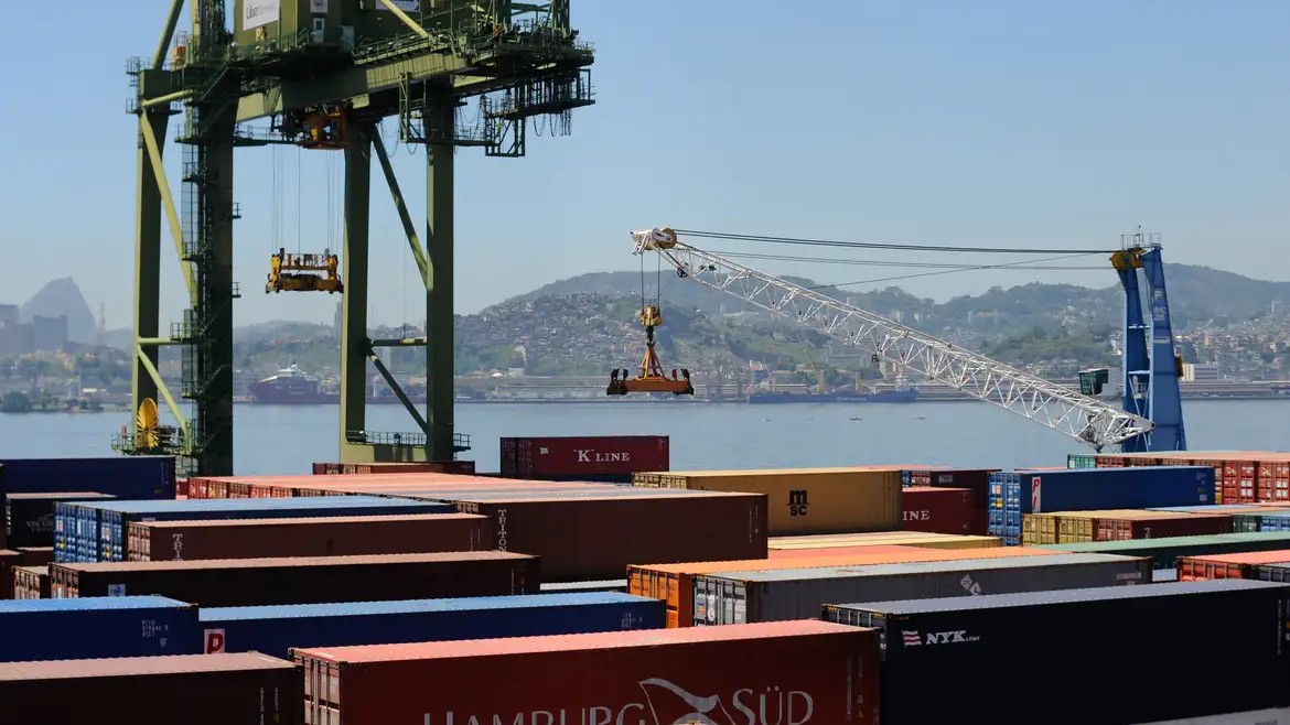 Rio Preto importa mais que o dobro do que exporta e acumula déficit de US$ 54 milhões