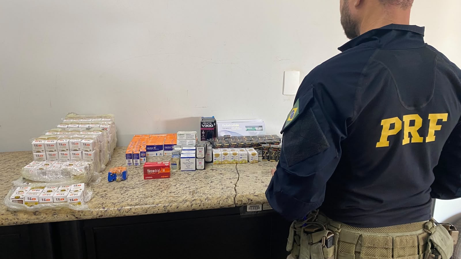 Casal é preso com 1.076 ampolas de tirzepatida e anabolizantes em Rio Preto