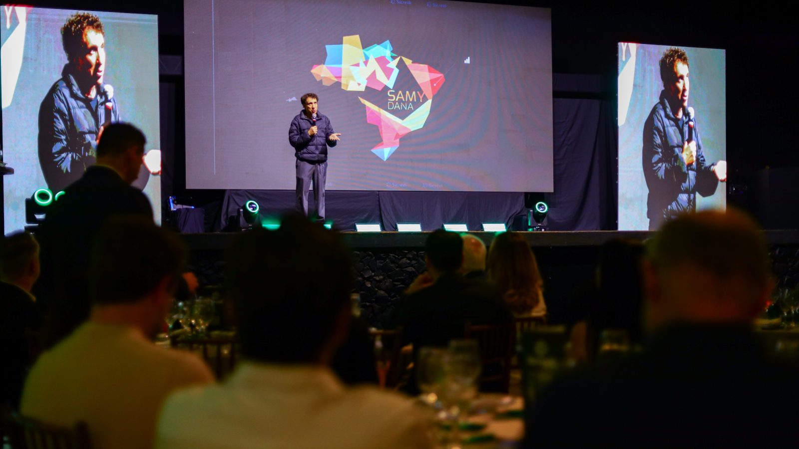 Sicredi Experience 2026 reúne mais de 300 investidores para debater cenário econômico