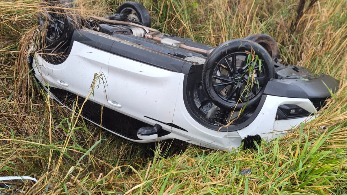 Acidente entre carros deixa dois mortos na região de Rio Preto
