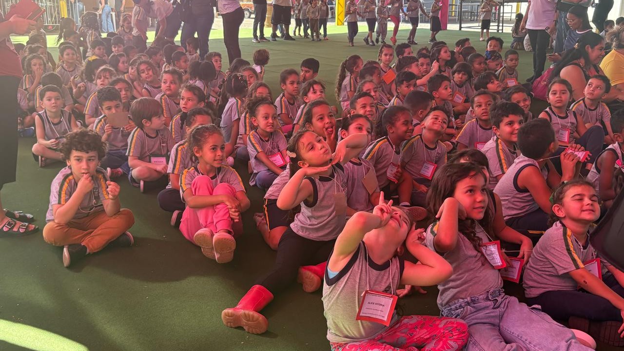 Crianças aproveitam dia de diversão na Expo Rio Preto