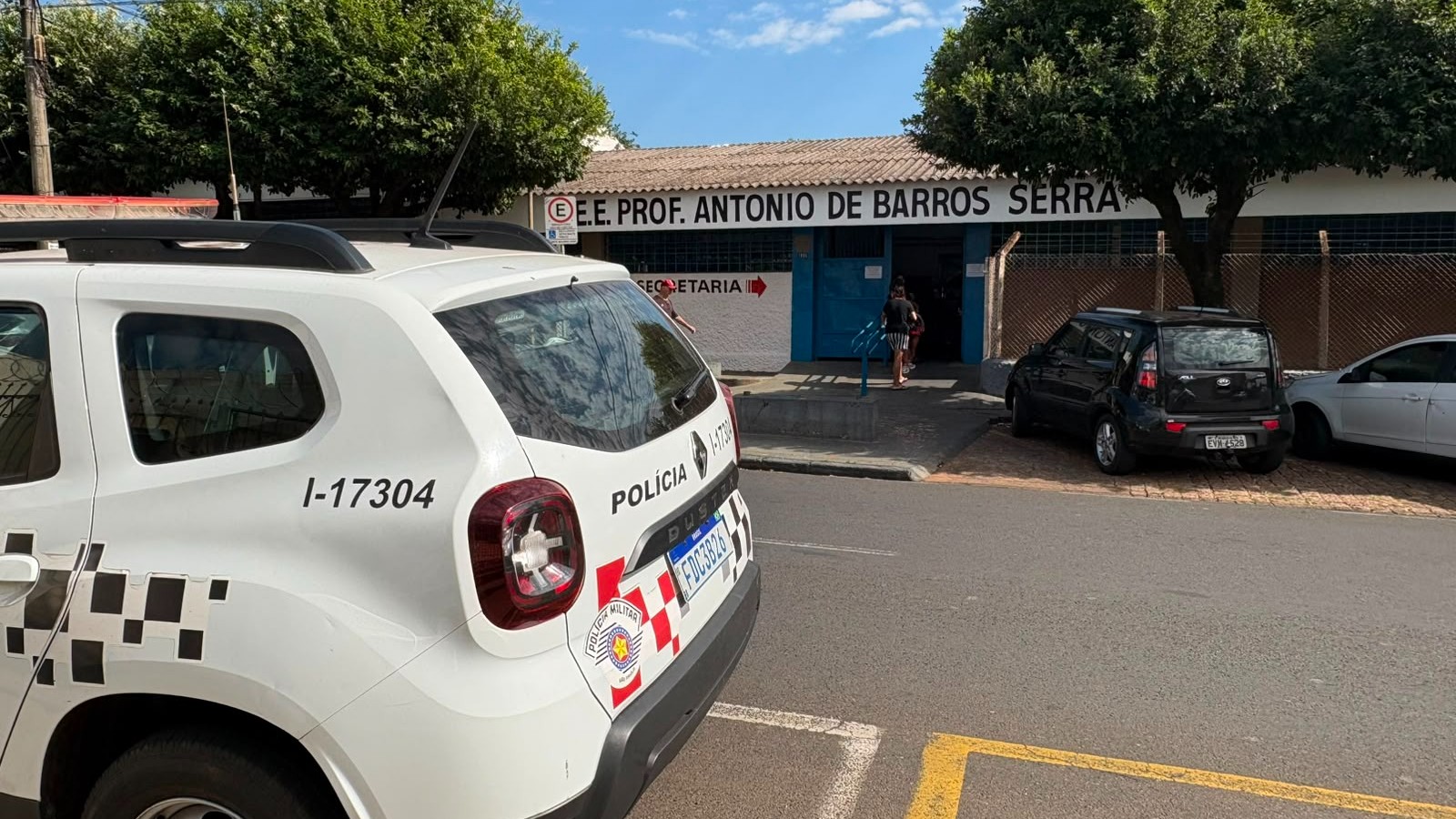 Adolescente é esfaqueada na cabeça dentro de escola de Rio Preto