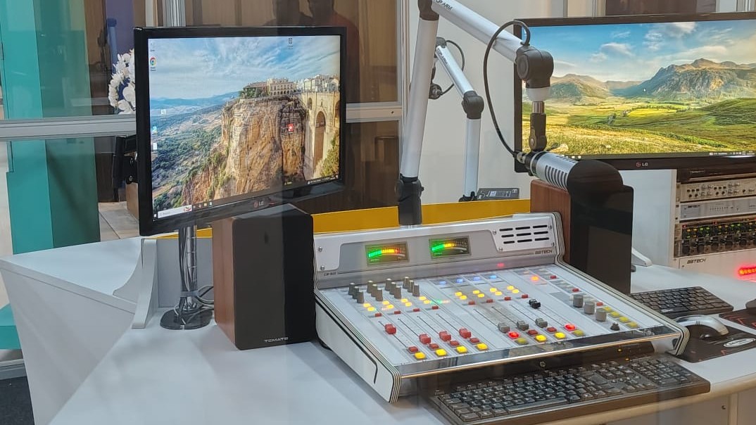 Desde 2001 em Rio Preto, Jovem Pan News participa do ‘Shopping Live Radio’